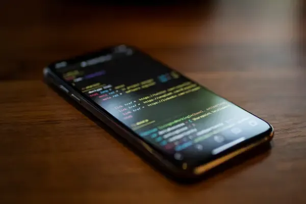Mobile 2024: najlepsze praktyki dla CTO średnich firm
