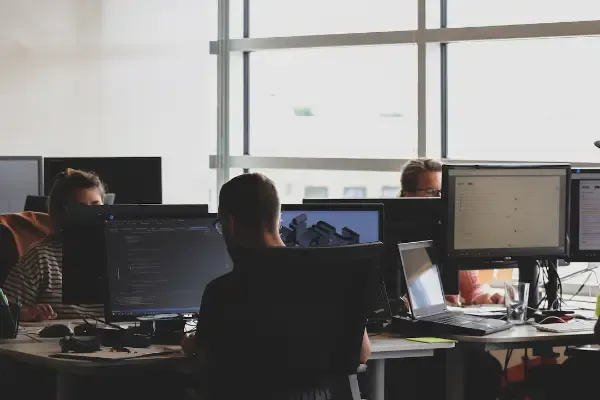 Team extension dla startupów: szybciej dowoź i rośnij mądrzej