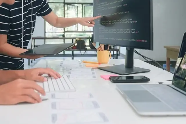 Dedykowane rozwiązania webowe napędzają wzrost startupów w 2024